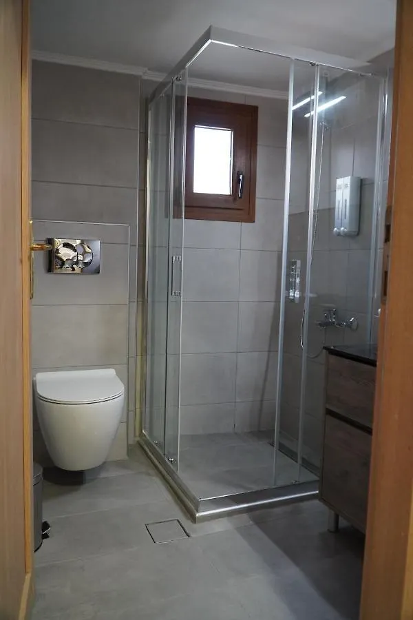 Modern Apartment In Οld Τown Thessaloniki